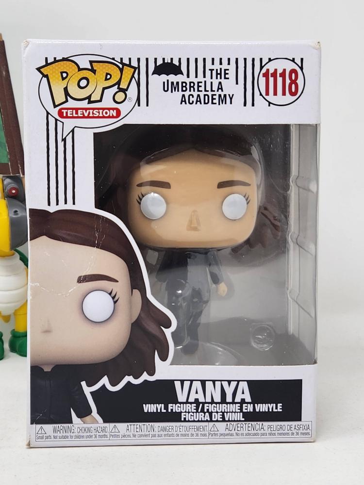Funko Pop Umbrella Vanya CAJA CON DETALLES
