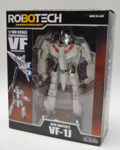 Robotech 30th Anniversary Rick Hunter VF-1J Transformable 1:100 Scale (Series 1) Action Figure