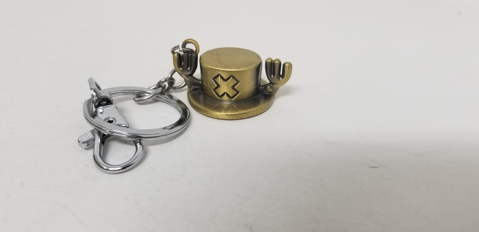 LLavero Metal dorado  y Plateado